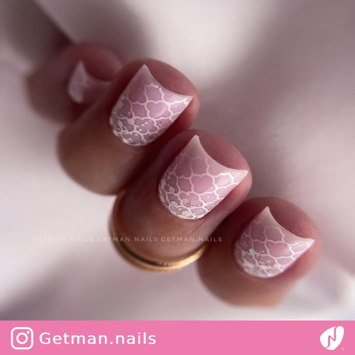 Nails with Van Cleef Pattern